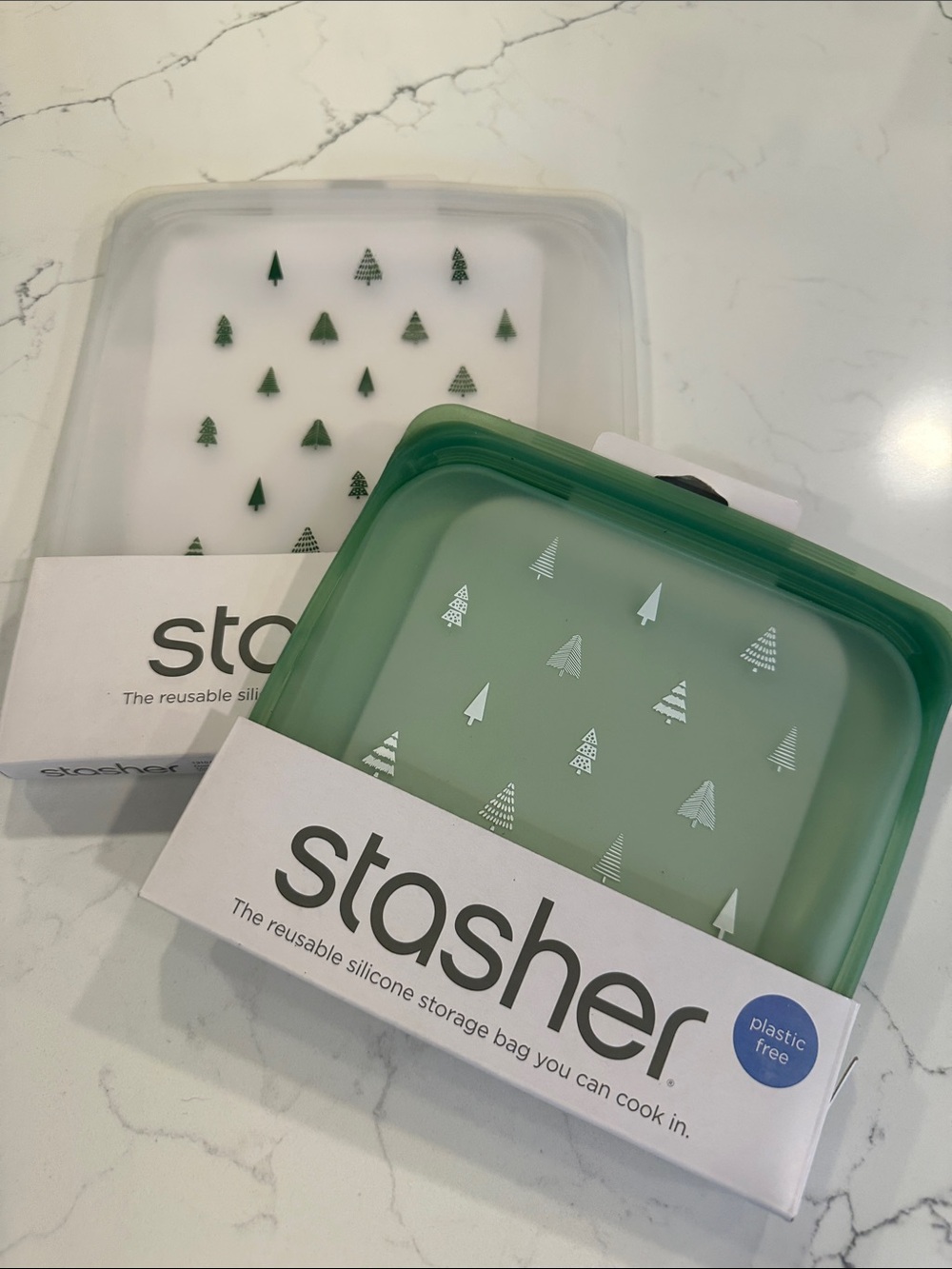 NWT Holiday Edition Stasher Reusable Silicone Holiday Storage Bags